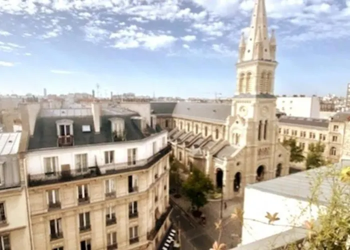 Apt With Stunning View Of Paris And Eiffel Tower
