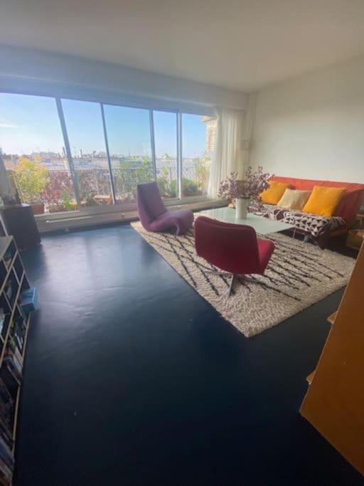 Appartement With Stunning View Of And Eiffel Tower Parijs